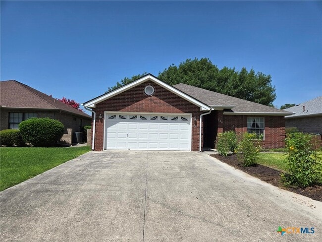 Building Photo - 120 Gardenridge Dr