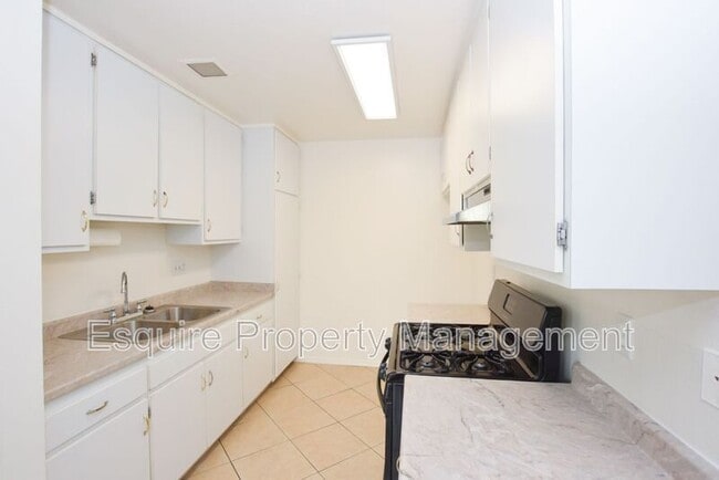 Photo - 3101 Albany Dr