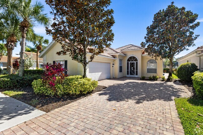 Building Photo - ** ISLAND WALK ** 3 BED + DEN / 2.5 BATH -... Rental
