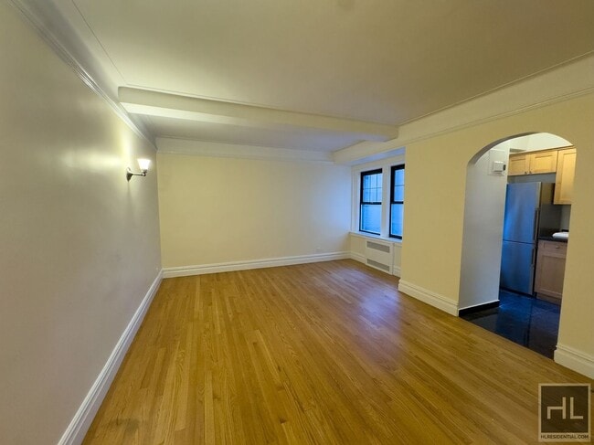 Building Photo - Christopher Street Rental