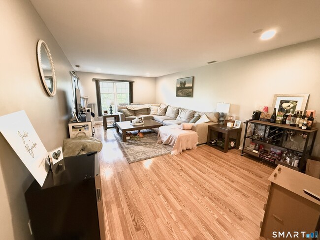 Photo - 204 Country Club Ct Unit 204