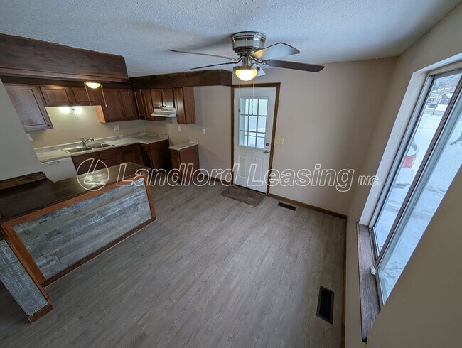 Photo - North Ridgeville Split Level with New Kitchen and Updates!