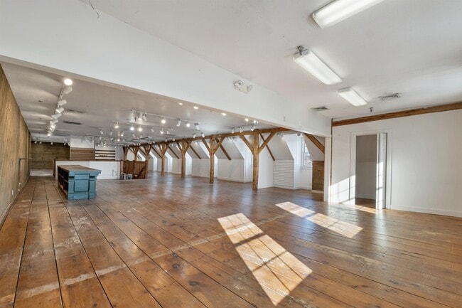 Photo - 312 Daniel Webster Hwy