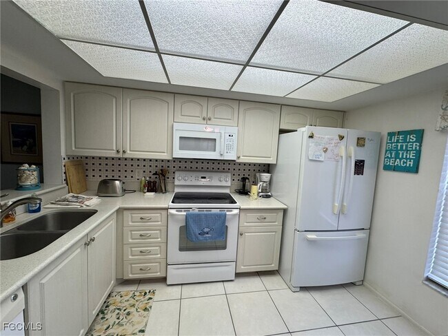Photo - 5455 Peppertree Dr Unit 7