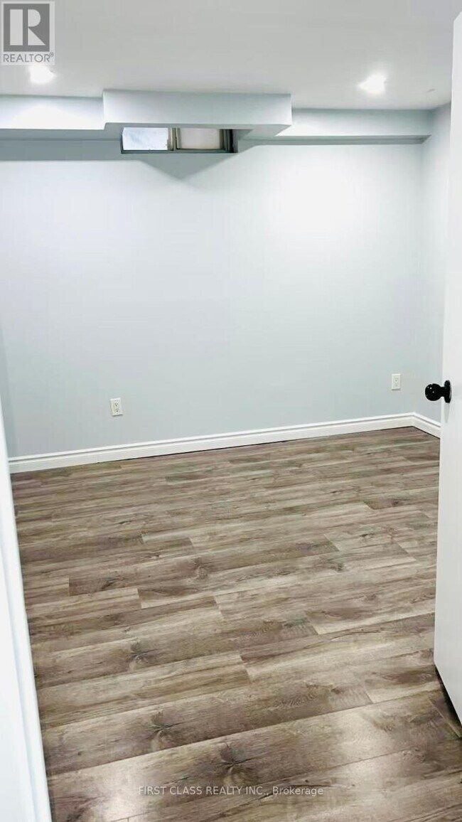 Photo - 96 Fieldwood Dr