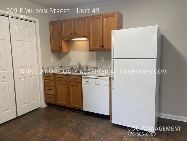 Photo - 209 E Wilson St Unit #9