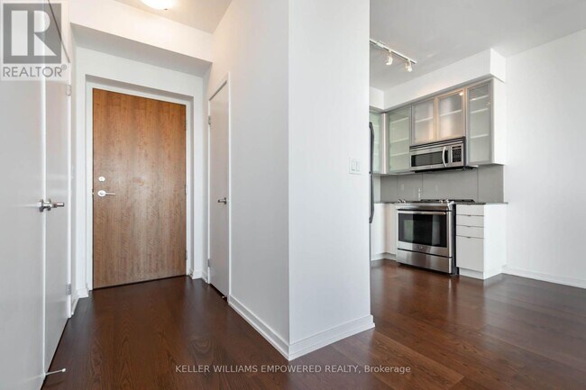 Photo - 33 Lombard St Unit 3603