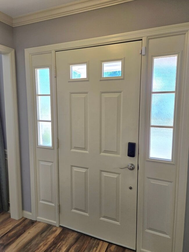 Photo - 4517 Crosland Dr