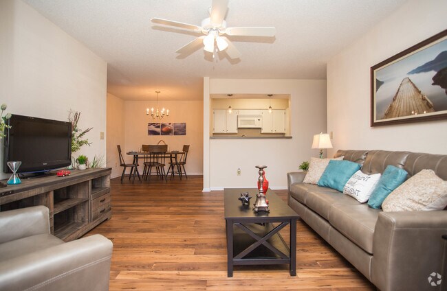 2BR,2BA - 1,072 SF