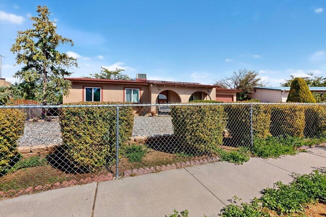 Photo - 2702 Avenida Del Sol