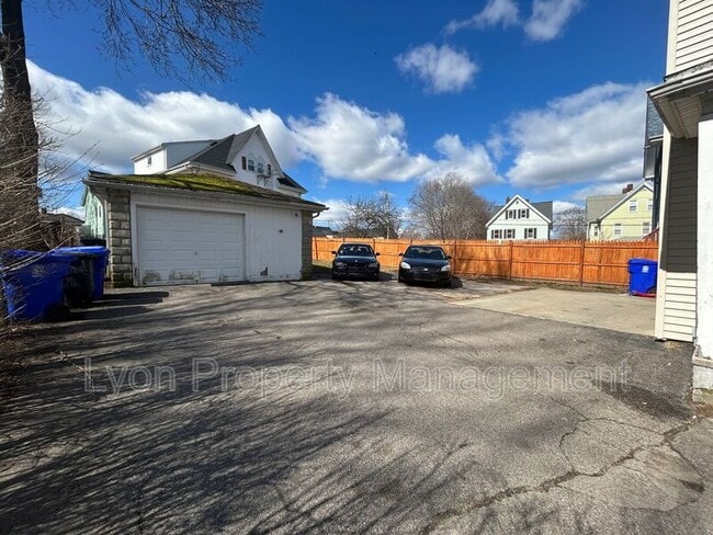 Photo - 34 Hodges Ave Unit 2