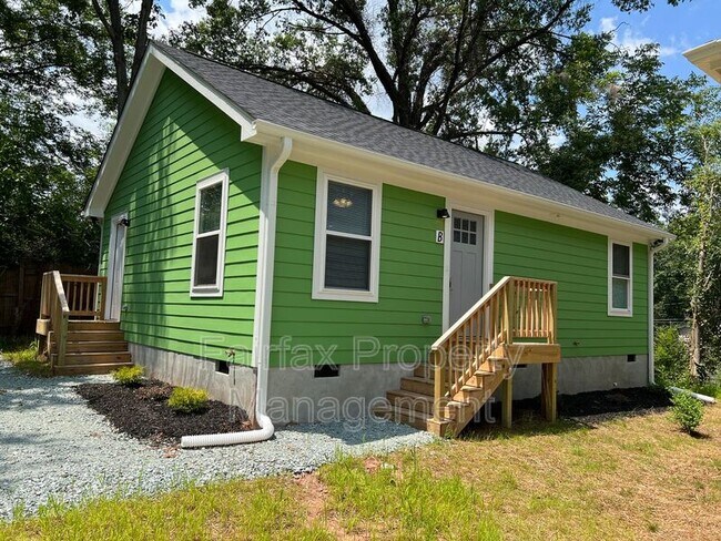 Building Photo - 223 N Briggs Ave