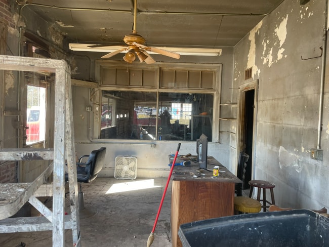 Photo - 100 W Green St