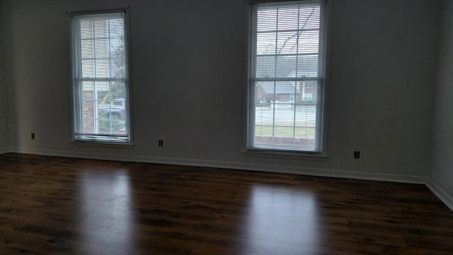 Photo - 5944 Port Yakima Ct