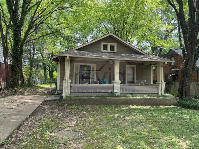 Building Photo - 582 Watson St