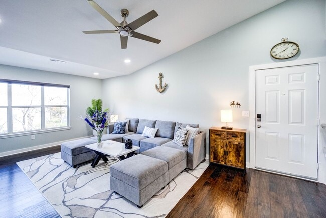 Photo - 2/2 Fully Furnished condo in The Meridian in Mount Pleasant!