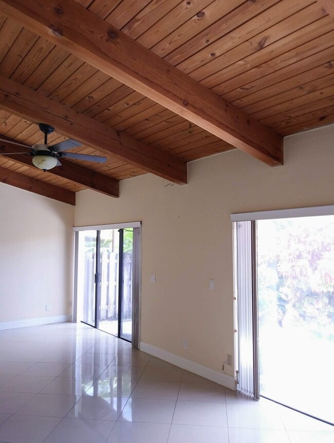 Photo - 2675 S Parkview Dr