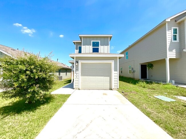 Photo - *MOVE IN SPECIAL* Modern Two-Story Home with Garage & Fenced Yard!
