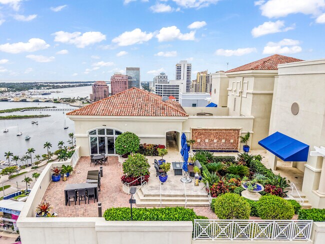 Photo - 201 S Narcissus Ave Unidad 806 Rental