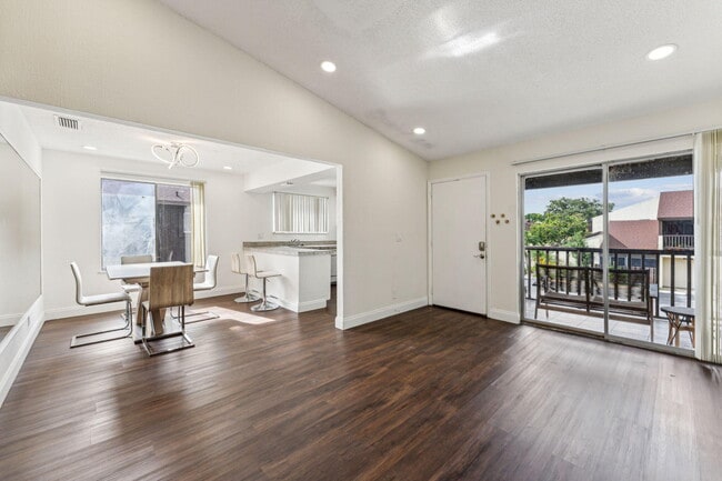 Photo - 5312 Bosque Ln