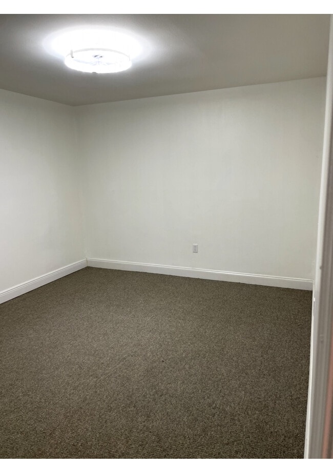 Photo - 509 S Laurel St Unit Apt. A