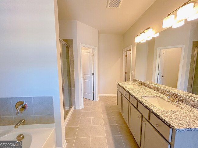 Photo - 2594 Mls Cmn Dr