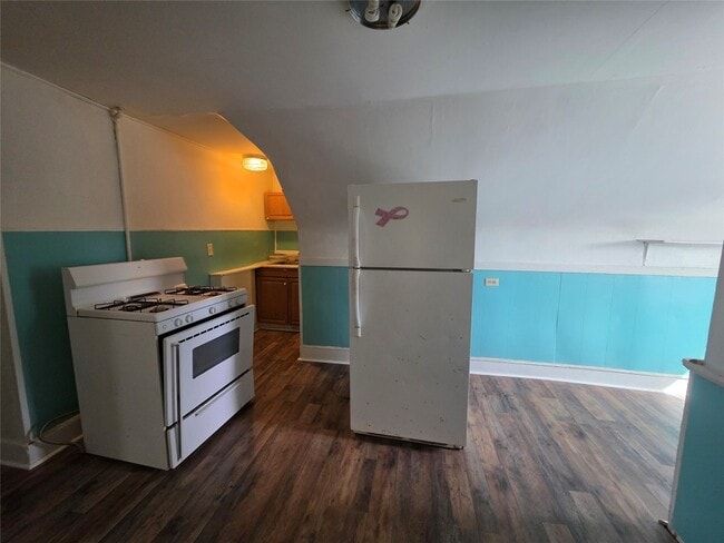 Building Photo - 155 Willow St Unit 3rd Floor Rental