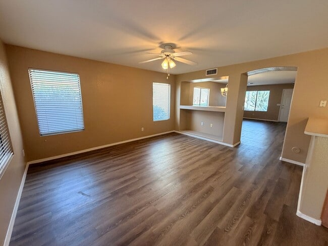 Photo - Charming 3Bdm 2Ba N. Phoenix Home with NO Carpets!