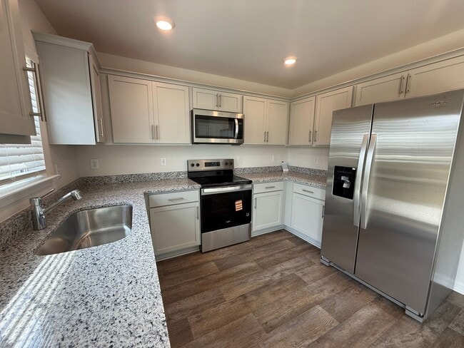 Photo - 3913 Falcon Ct