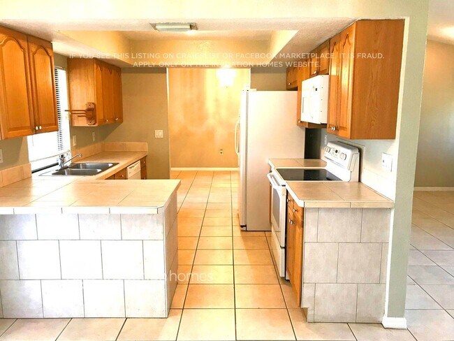 Photo - 1132 Capricorn Blvd