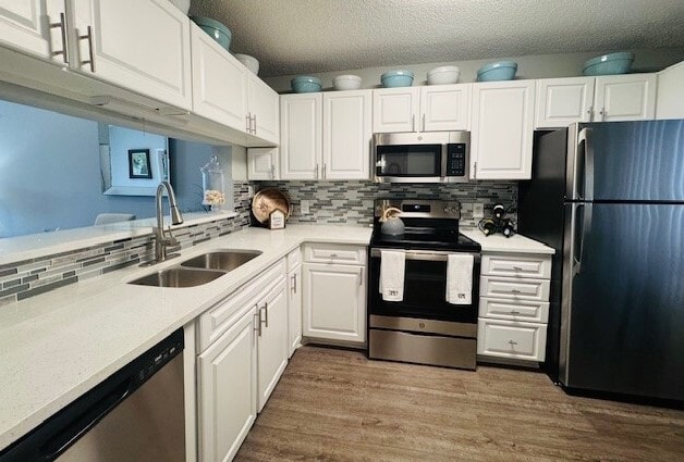 Country Club Lakes Apartments