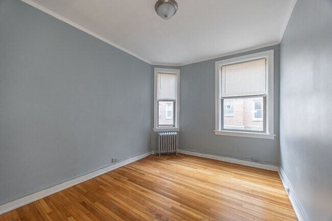 Photo - 1366 W Estes Ave Unit 1H