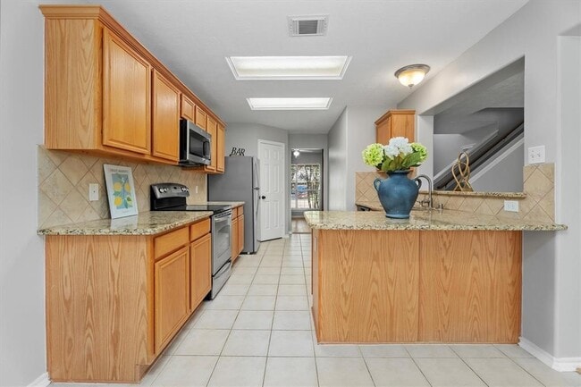 Photo - 15318 Redbud Berry Way