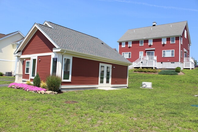 Photo - Stony Brook Village