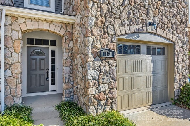 Photo - 1112 Roderick Dr