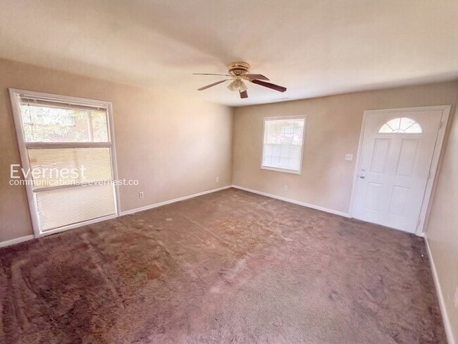 Photo - 208 Von Dale Dr