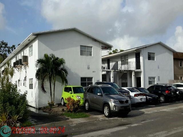 Photo - 2830 Fillmore St Apartment Unit 16