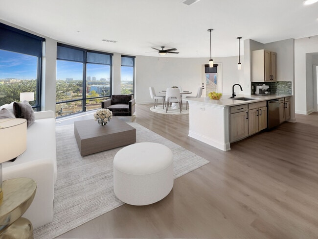 Building Photo - Instrata Upper Kirby Rental