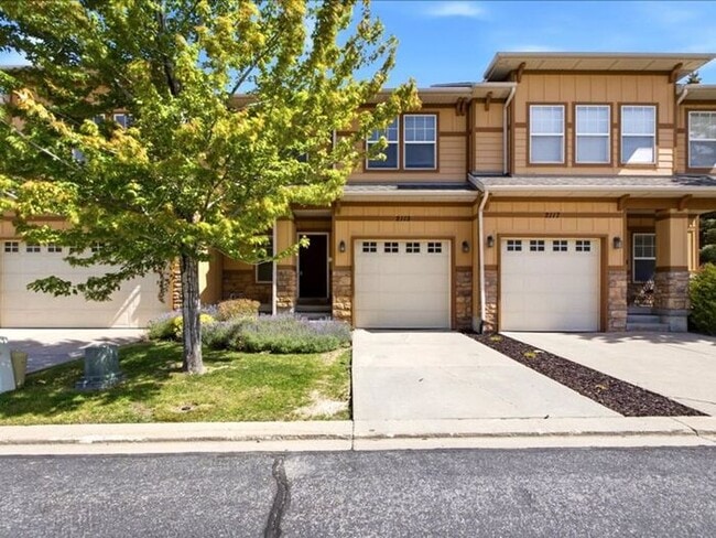Building Photo - DRAPER BEAUTIFUL 3 BED 2.5 BATH TOWNHOME