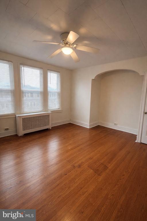 Photo - 652 Jamestown Ave.