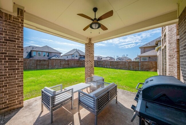 Photo - 10010 Cypress Path