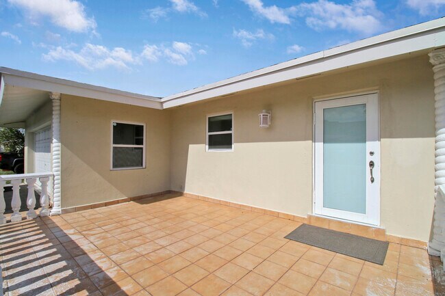 Photo - 1231 SW 32nd St