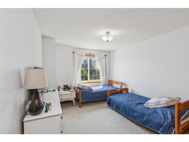 Photo - 8829 Branson Dr