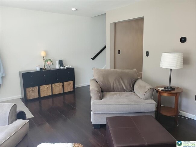 Photo - 2119 Walnut St