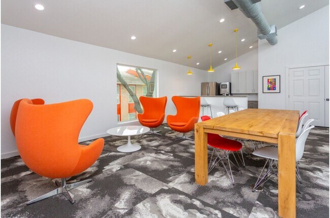 Building Photo - 8787 Hammerly Blvd Unit 229 Rental