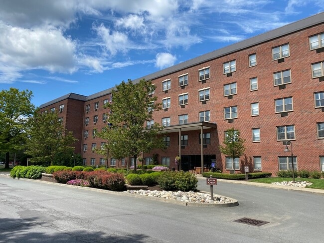Towne Towers