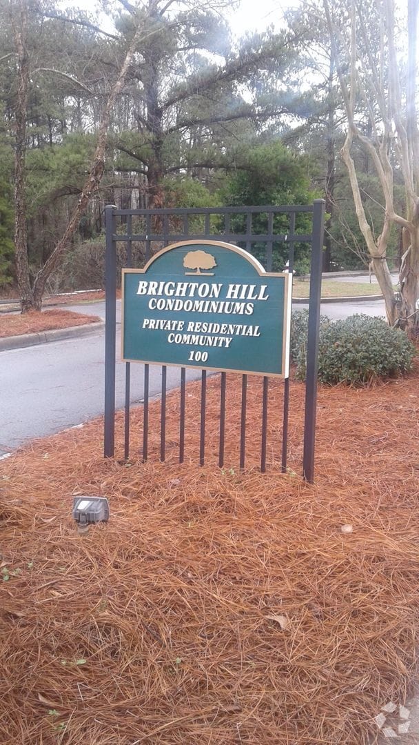 Building Photo - Large 2 Bedroom 2 Bath Northeast Columbia!! Rental