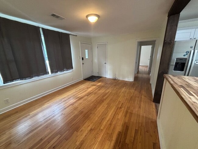 Photo - 816 Savage Rd