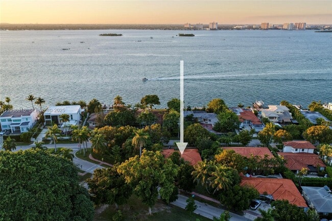 Photo - 1100 N Shore Dr