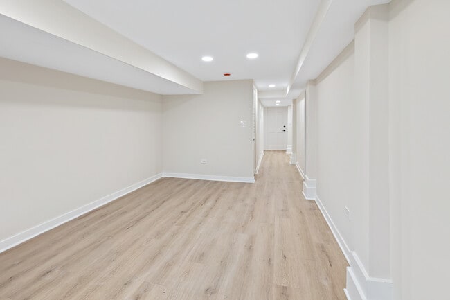 Photo - 4737 N Kildare Ave Unit G